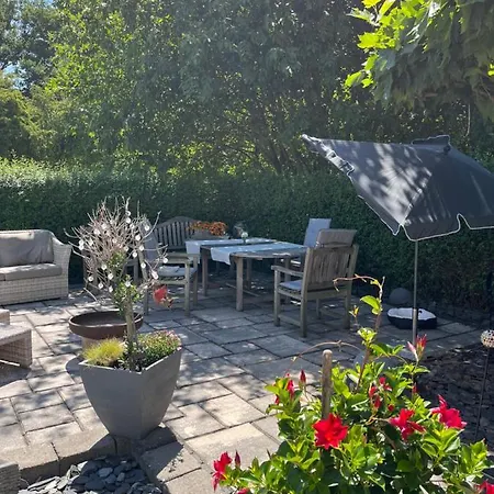 Guest house Alternative Zum Im Einfamilienhaus-eigenes Badezimmer Im Flur Mechernich